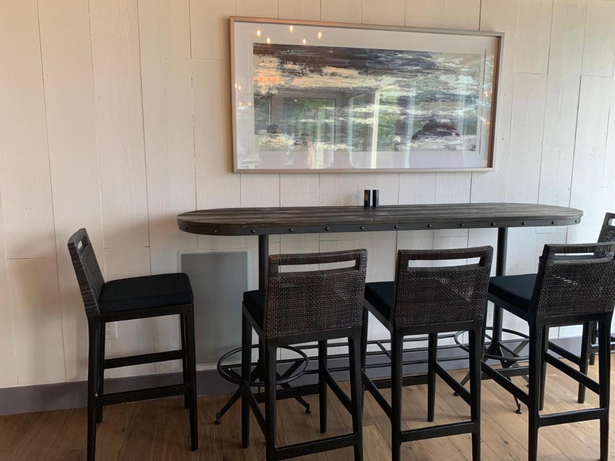 Smuggler'S Cove Inn Boothbay Exterior photo