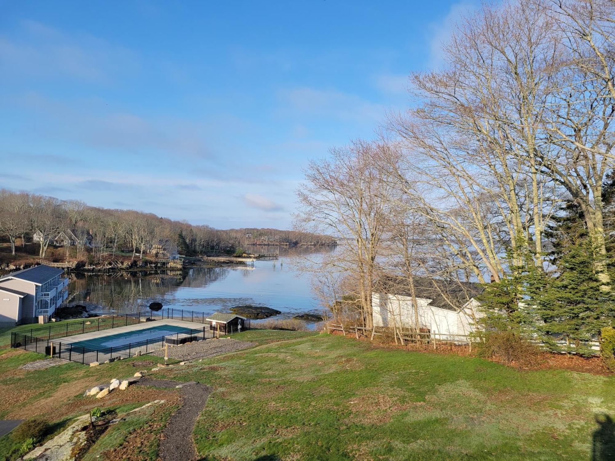 Smuggler'S Cove Inn Boothbay Exterior photo
