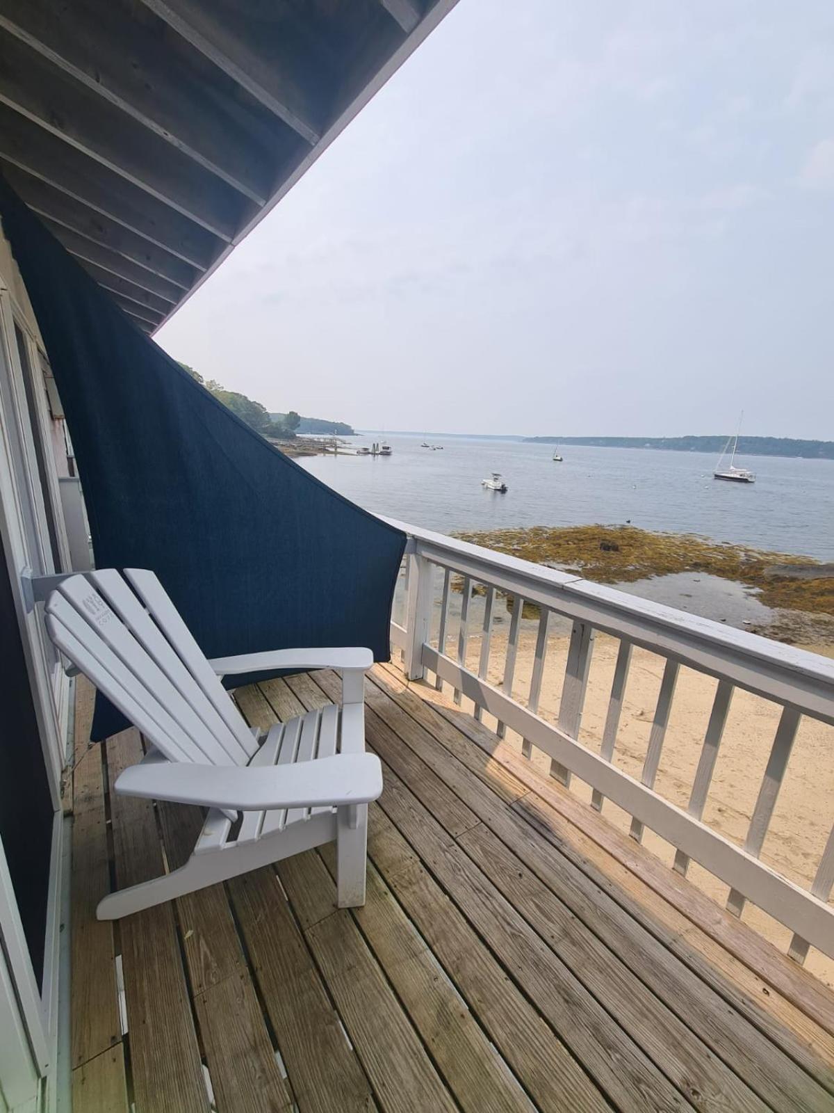 Smuggler'S Cove Inn Boothbay Exterior photo